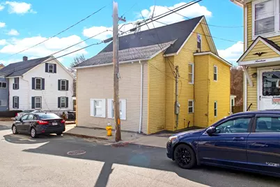 17 Moon St, Southbridge, MA 01550 - Photo 2