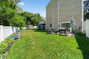 175 Old Fall River Rd, Swansea, MA 02777 - Photo 4