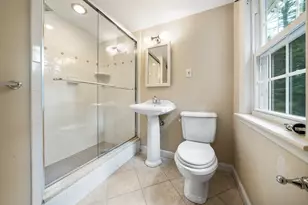 131 Montvale Rd, Weston, MA 02493 - Photo 8