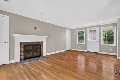 131 Montvale Rd, Weston, MA 02493 - Photo 16