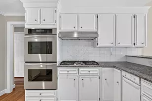 131 Montvale Rd, Weston, MA 02493 - Photo 10