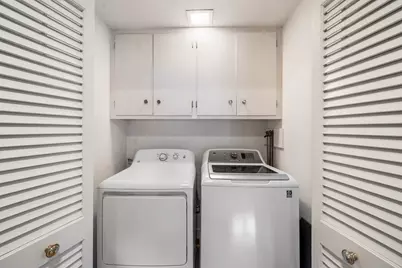 131 Montvale Rd, Weston, MA 02493 - Photo 10