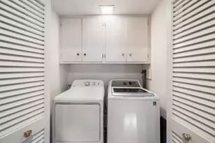 131 Montvale Rd, Weston, MA 02493 - Photo 10