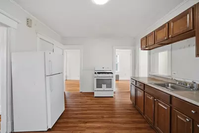 39 Baldwin St, West Springfield, MA 01089 - Photo 4