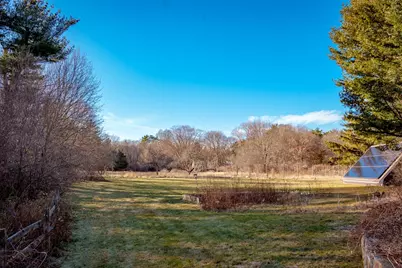 186 Hart St, Beverly, MA 01915 - Photo 2