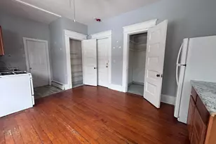 495 Appleton St, Holyoke, MA 01040 - Photo 4