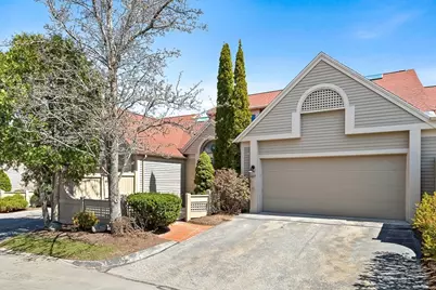 7 Wainwright Road #107, Winchester, MA 01890 - Photo 2