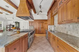 39 Kings Grant Rd, Weston, MA 02493 - Photo 10