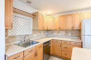 102 Dysart St, Quincy, MA 02169 - Photo 2