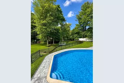901 Randolph Ave, Milton, MA 02186 - Photo 10