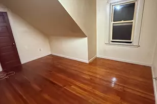 31 Sidney St, New Bedford, MA 02740 - Photo 2