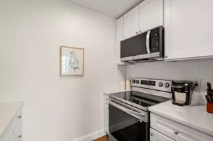 65 Chelsea St, Boston, MA 02129 - Photo 10