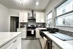 12 Bailey St, Somerville, MA 02144 - Photo 2