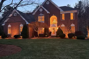 37 Hancock Rd, Franklin, MA 02038 - Photo 2