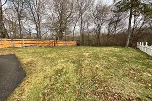 79 Boynton St, Clinton, MA 01510 - Photo 4