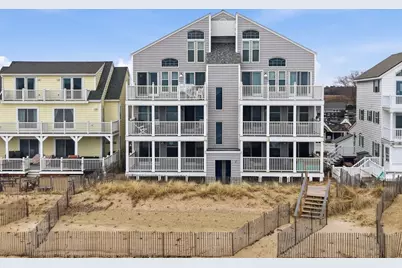 178 N End Blvd #F, Salisbury, MA 01952 - Photo 1