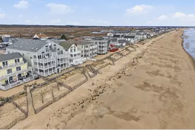 178 N End Blvd #F, Salisbury, MA 01952 - Photo 4