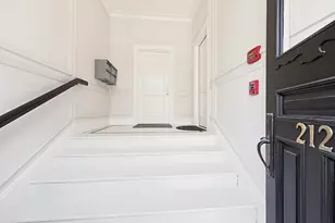 212 Commonwealth Ave, Boston, MA 02116 - Photo 32