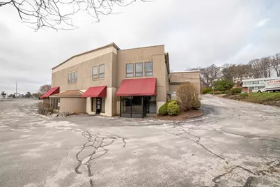 400 Grove Street #6, Worcester, MA 01605 - Photo 2