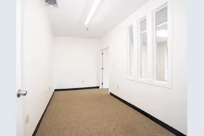 400 Grove Street #6, Worcester, MA 01605 - Photo 8