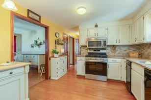 5 Cedar Grove, Tyngsborough, MA 01879 - Photo 4