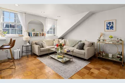 17 Bowdoin St #5BC, Boston, MA 02114 - Photo 2