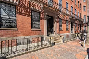 17 Bowdoin St, Boston, MA 02114 - Photo 18