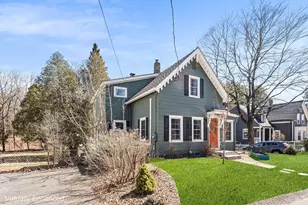 21 Cottage St, Medway, MA 02053 - Photo 32