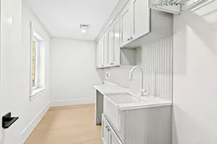 7 Lewis Ct, Hingham, MA 02043 - Photo 18