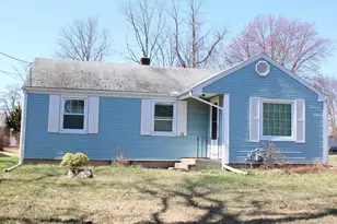 16 N Hood St, Springfield, MA 01109 - Photo 2