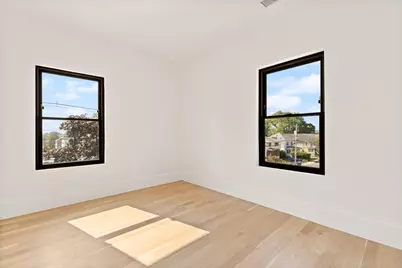 94 Lexington St, Watertown, MA 02472 - Photo 24