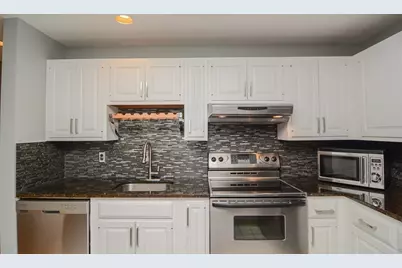350 Revere Beach Blvd #8S, Revere, MA 02151 - Photo 6