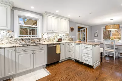 17 Collins Road, Wakefield, MA 01880 - Photo 6