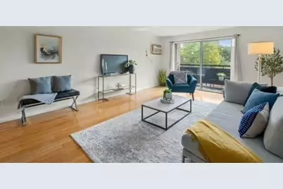 32 Whites Ave #D33, Watertown, MA 02472 - Photo 2