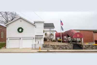 11 Linden Street, Reading, MA 01867 - Photo 2