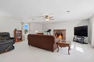 1 South St, Upton, MA 01568 - Photo 18