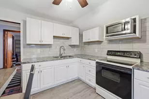 38 Prospect St, Ludlow, MA 01056 - Photo 16