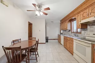 38 Prospect St, Ludlow, MA 01056 - Photo 14