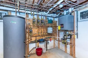 8 Dana Rd, Peabody, MA 01960 - Photo 36