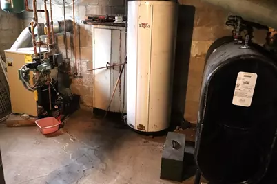 492.5 Tremont St, Taunton, MA 02780 - Photo 12