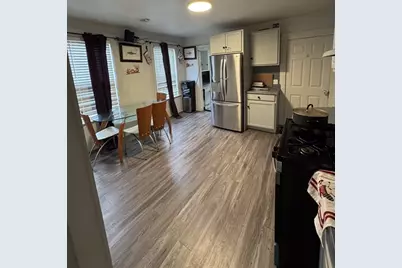 99 Clover St, Worcester, MA 01603 - Photo 6