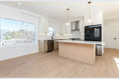 26 Central Ave, Malden, MA 02148 - Photo 4