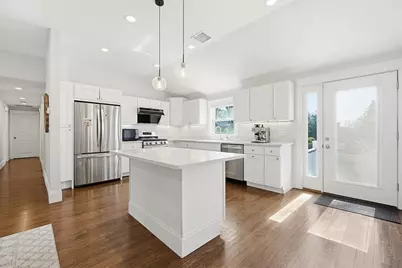 405 Main Street, Lynnfield, MA 01940 - Photo 8