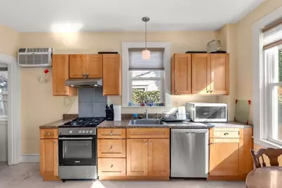 8 Franklin St, Somerville, MA 02145 - Photo 14