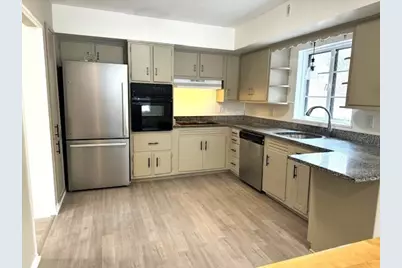 11 Ashmont Road #11, Wellesley, MA 02481 - Photo 6