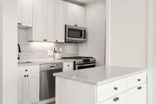 131 Pembroke St, Boston, MA 02118 - Photo 10