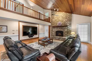 17 Garfield St, Marblehead, MA 01945 - Photo 6