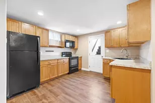 47 Lakeview Ave, Natick, MA 01760 - Photo 16