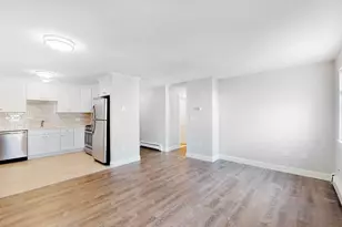 4 Golden Ct, Medford, MA 02155 - Photo 2