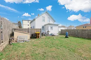 31 Russell St, Fall River, MA 02721 - Photo 16